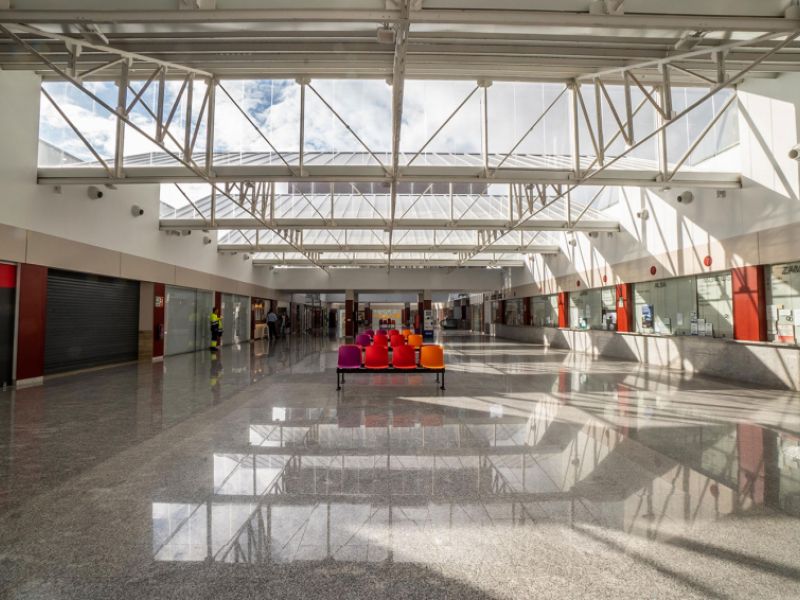 interior de estación autobuses salamanca